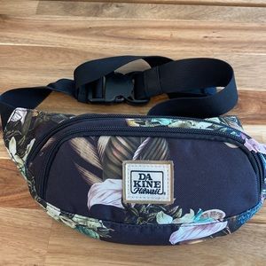 Dakine Floral Fanny Pack